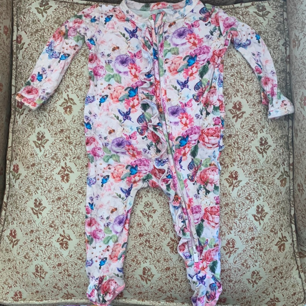 Vivienne footie